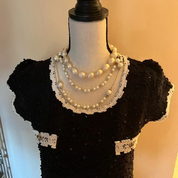 Chanel Vintage Pearls 2001 P Long Strand Strassed Details Pristine - Picture 8 of 11